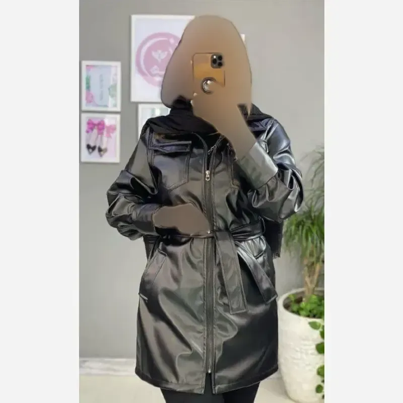 کاپشن چرم زنانه مدل یاشین رنگ مشکی سایز فری 38 تا 46 کمربنددار