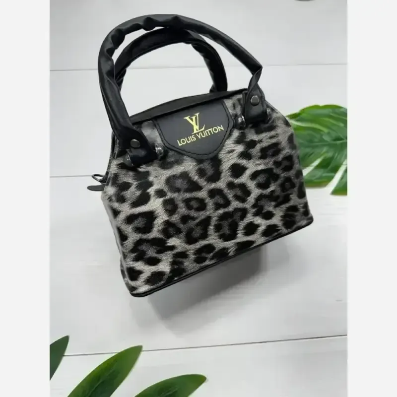 کیف زنانه پلنگی LV چرم بند بلند کوچک