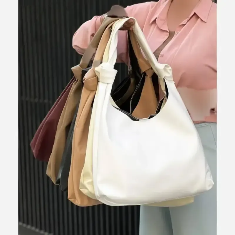 کیف زنانه بند گره وارداتی جنس شرانگ خارجی با کیف آرایش سایز 33-38